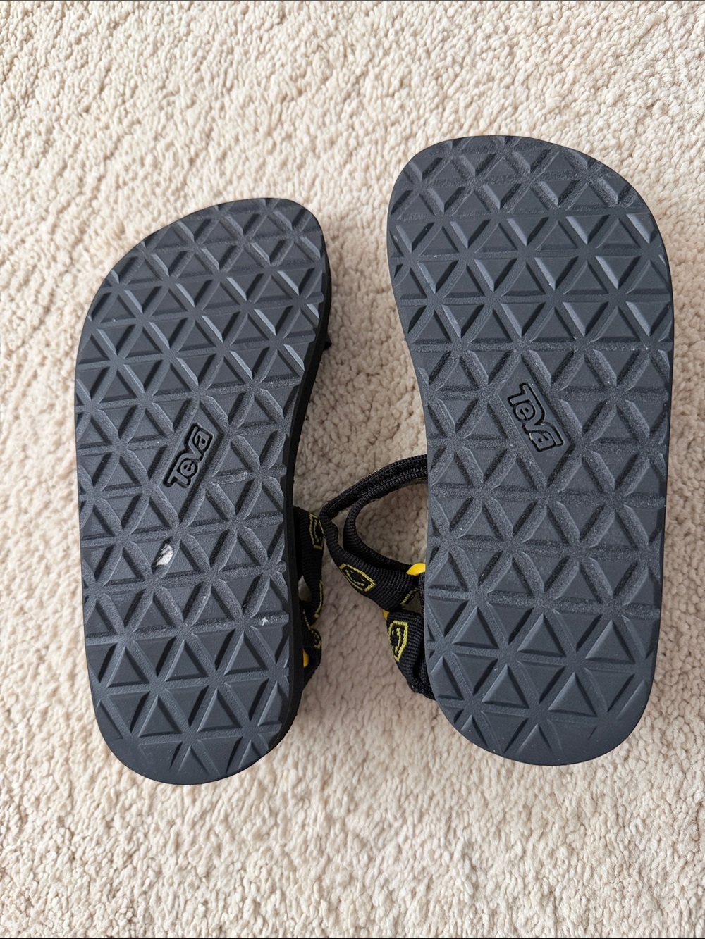 Teva Kids Sandals with Black/Yellow Smiley Face Print - Big Kid size 2 - Picture 4 of 4